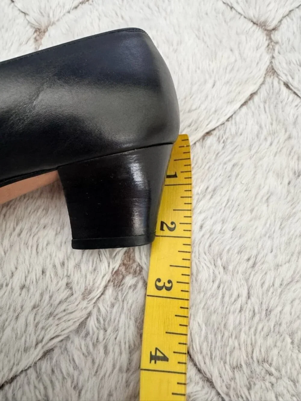 NEW Salvatore Ferragamo Vara Black Leather Bow Block Heel Pumps Size 5.5 B